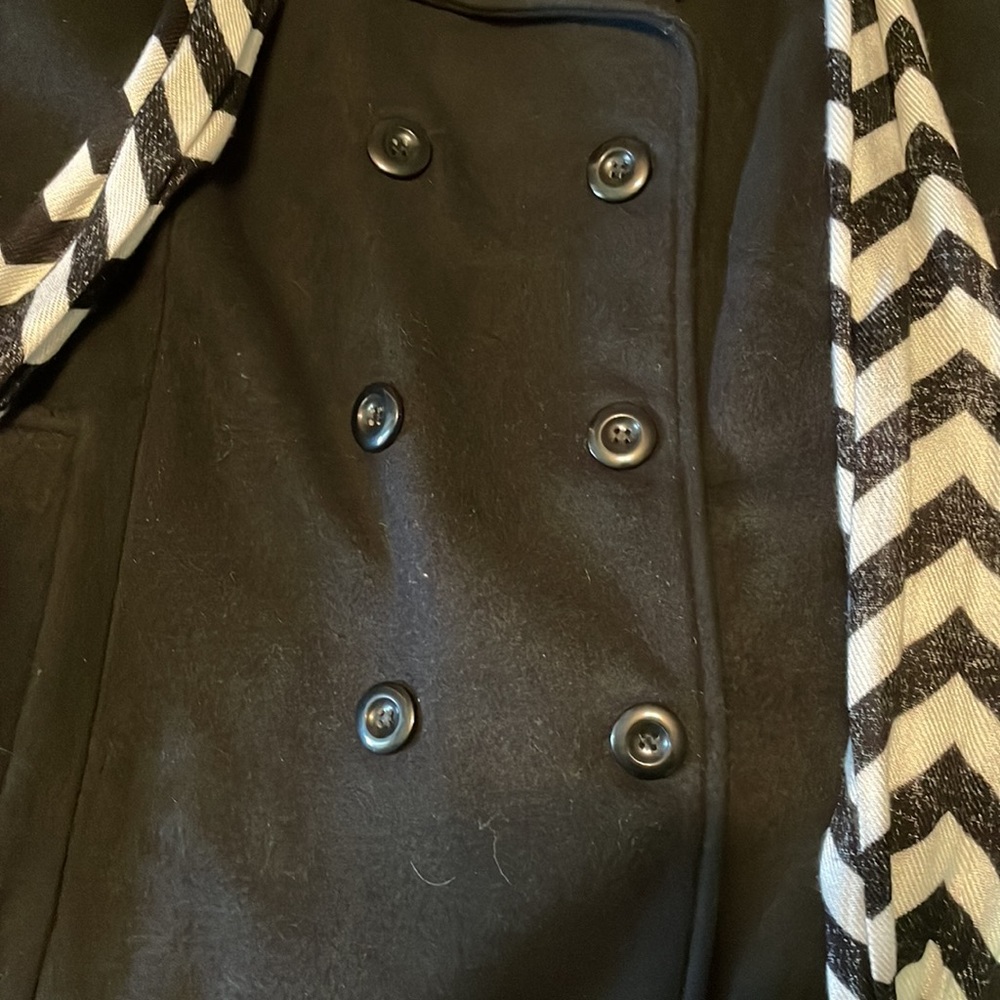 Coat - Picture 4 of 11